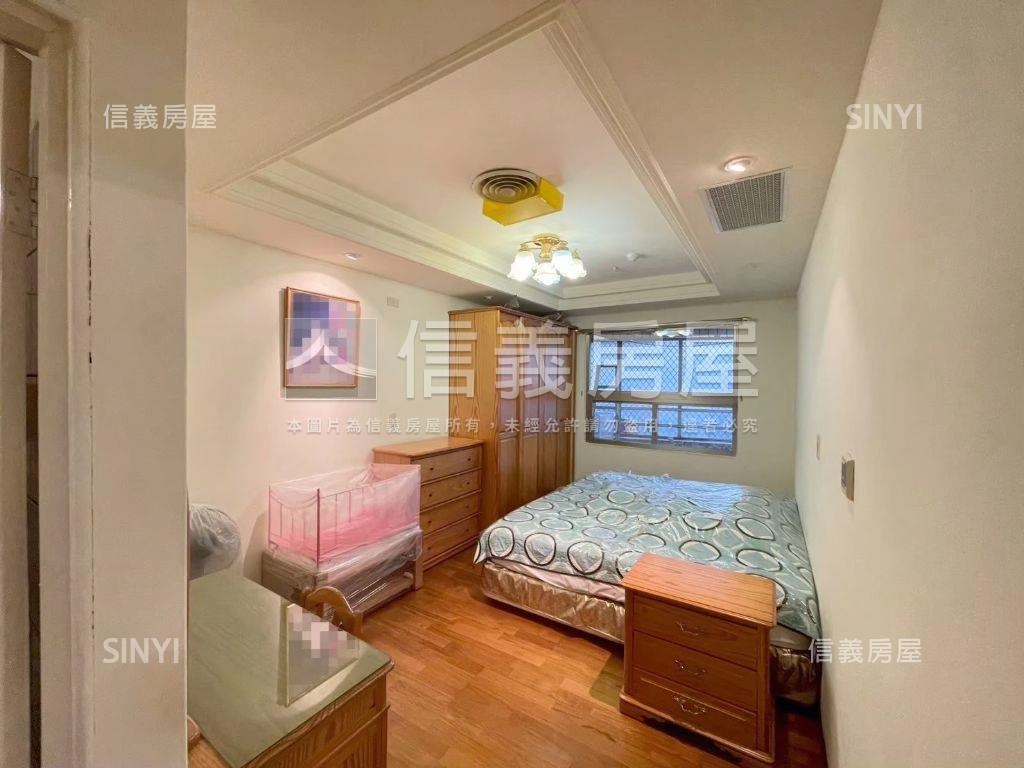 太陽神高樓層三房車位房屋室內格局與周邊環境