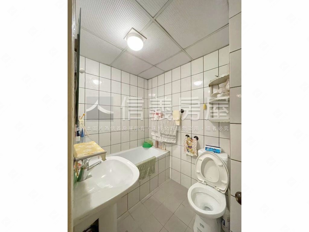 太陽神高樓層三房車位房屋室內格局與周邊環境