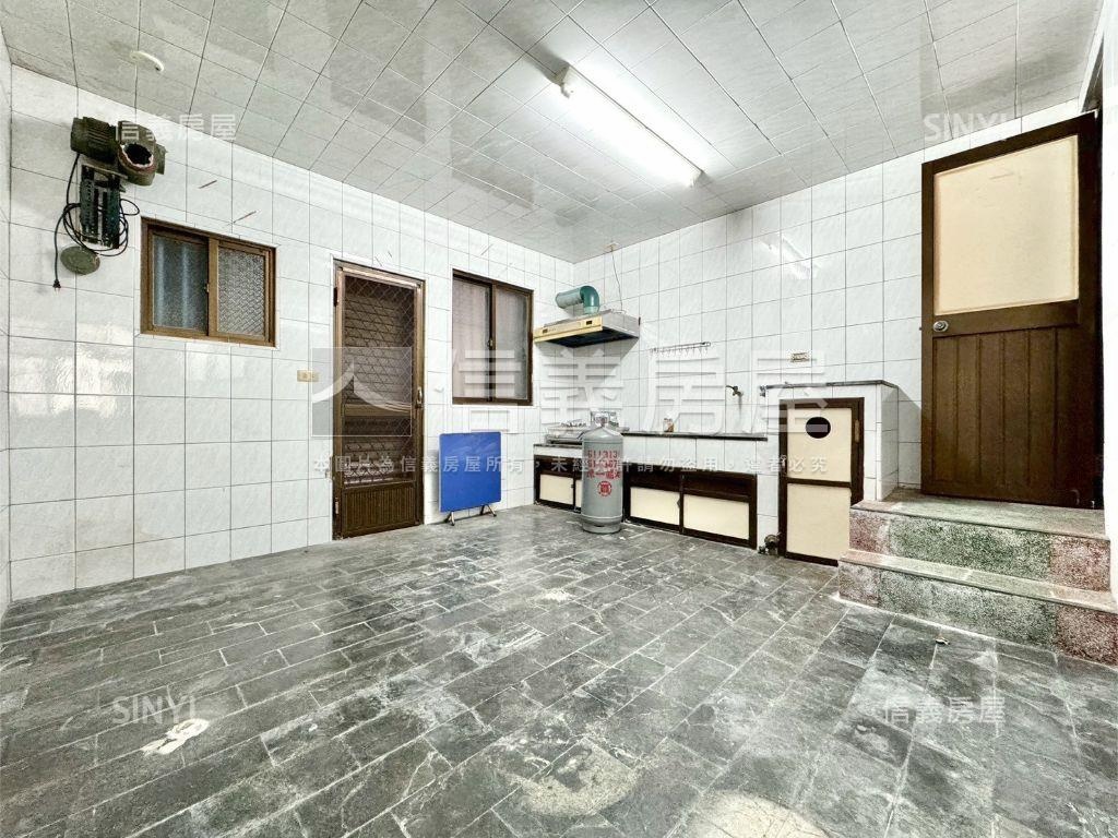 近仕隆國小低總價透天房屋室內格局與周邊環境