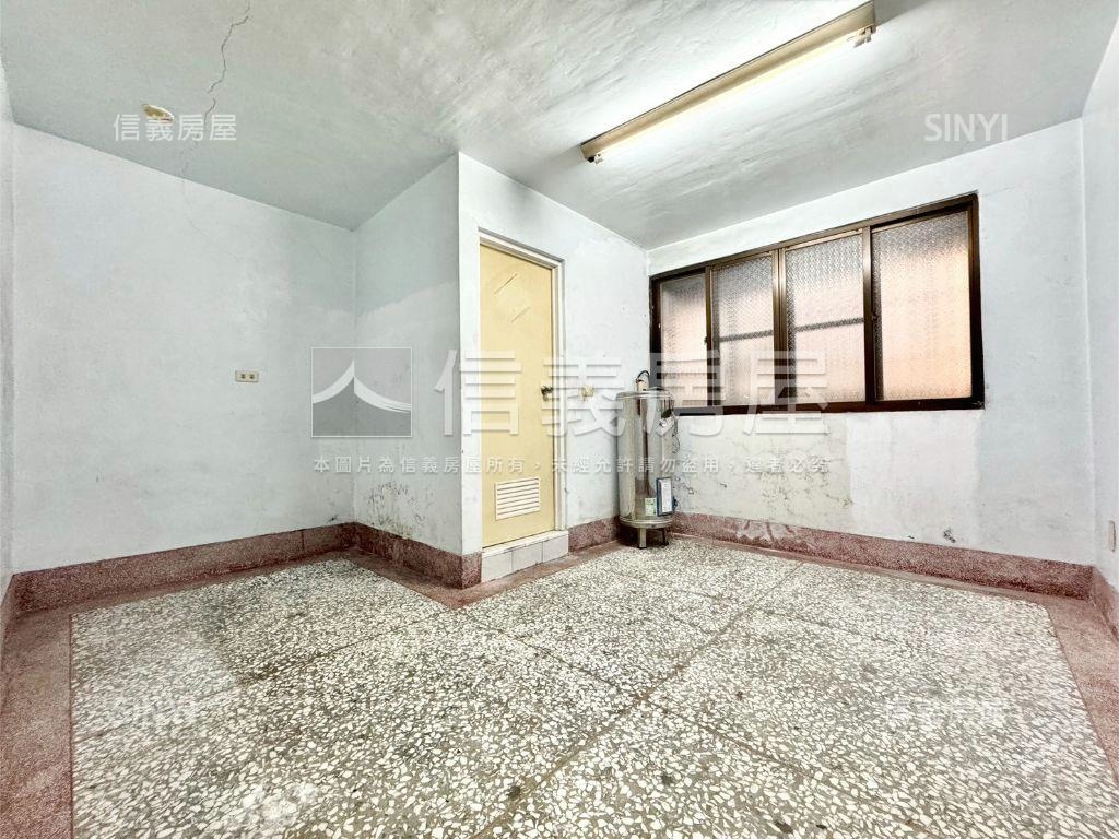 近仕隆國小低總價透天房屋室內格局與周邊環境