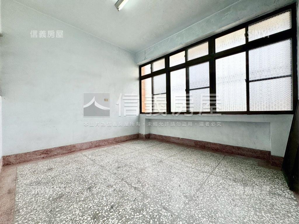 近仕隆國小低總價透天房屋室內格局與周邊環境