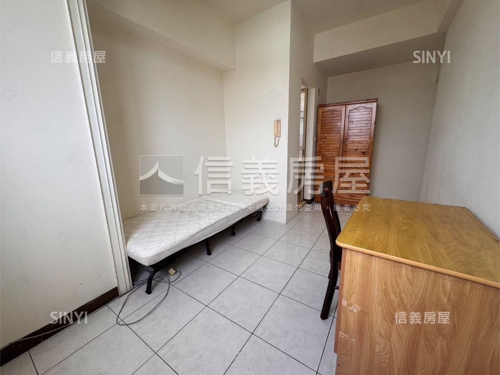 近勤益低總價套房讚房屋室內格局與周邊環境
