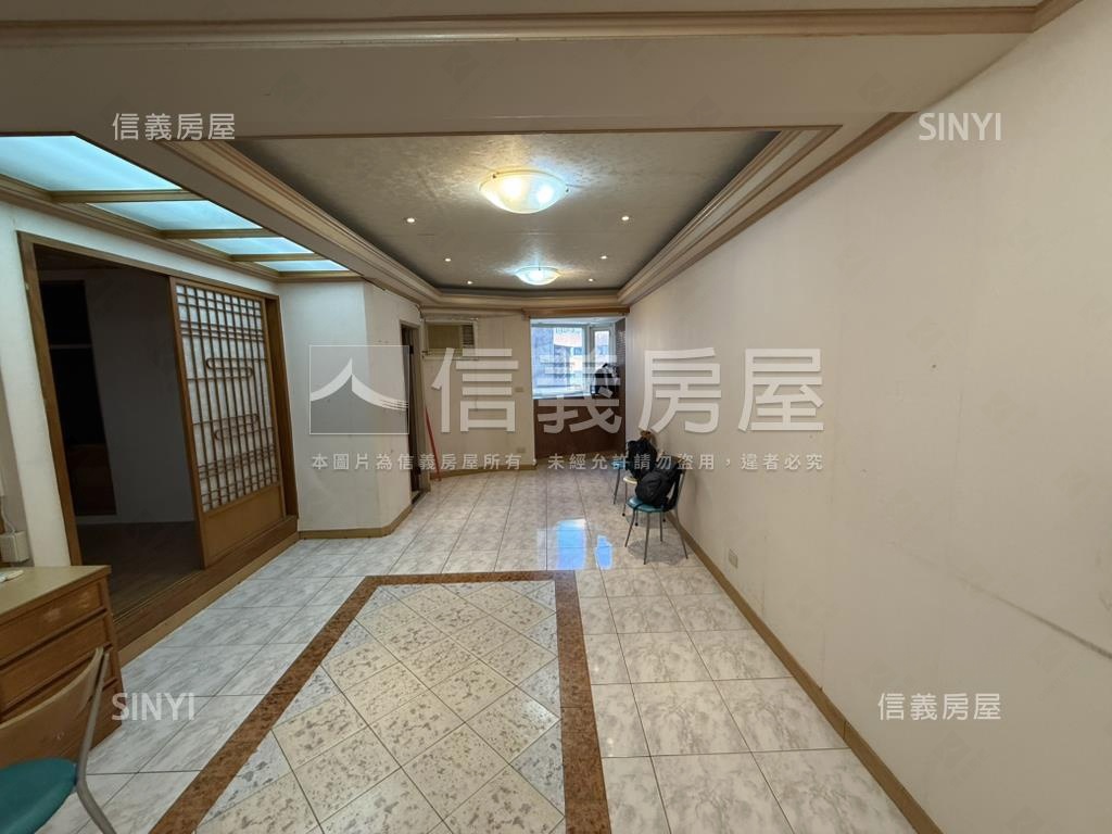 低總價兩房稀有釋出房屋室內格局與周邊環境