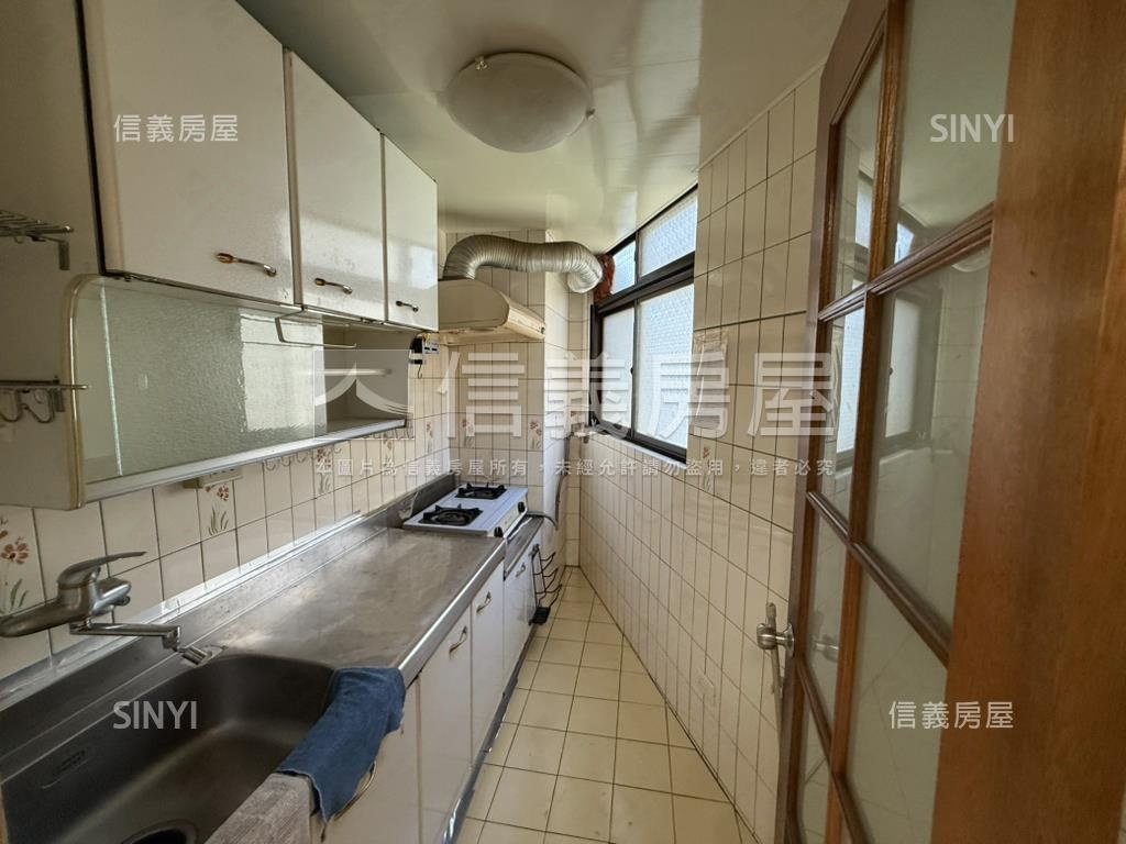 低總價兩房稀有釋出房屋室內格局與周邊環境