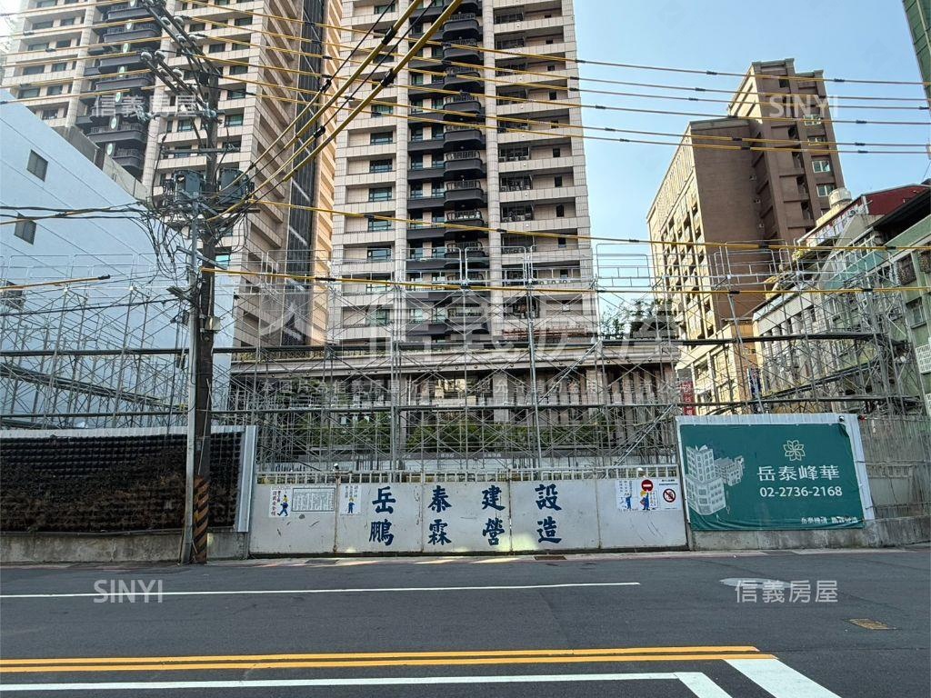 岳泰峰華高樓三房房屋室內格局與周邊環境