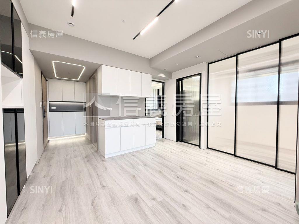 專任鴻築馥麗三房次頂樓房房屋室內格局與周邊環境