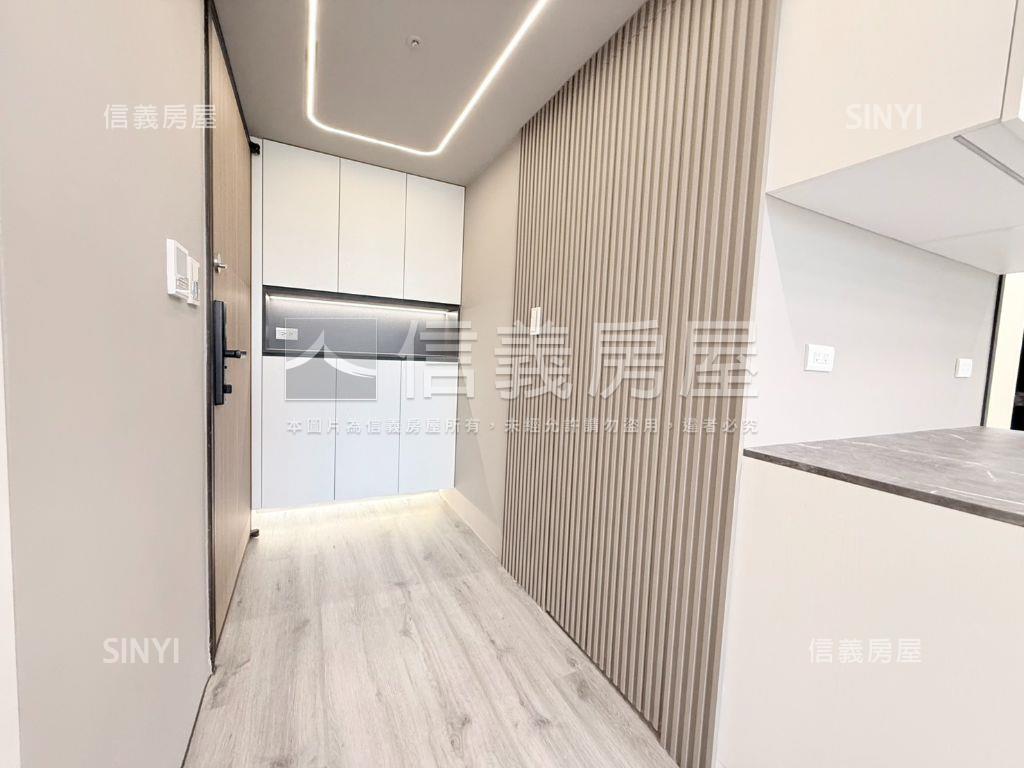 專任鴻築馥麗三房次頂樓房房屋室內格局與周邊環境