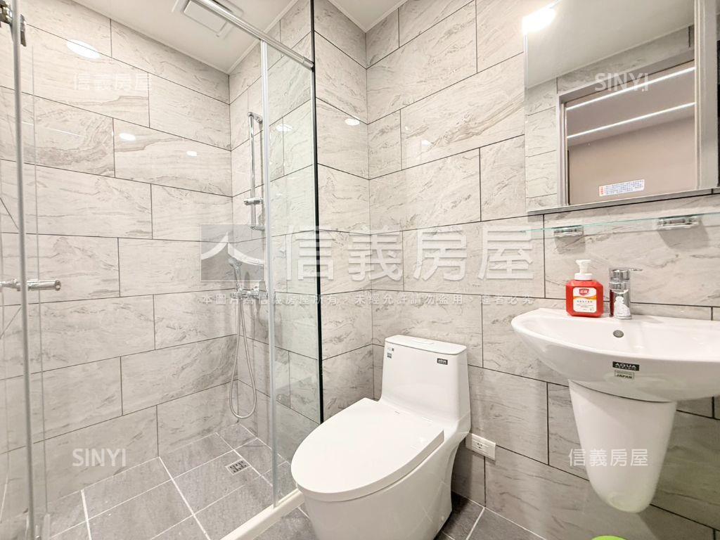 專任鴻築馥麗三房次頂樓房房屋室內格局與周邊環境