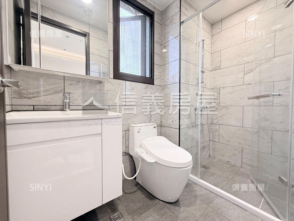 專任鴻築馥麗三房次頂樓房房屋室內格局與周邊環境