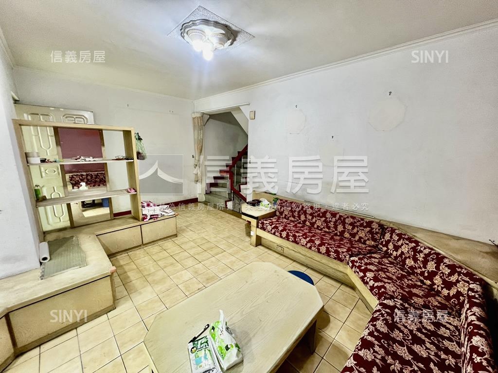 小城低總價原況庭院美透天房屋室內格局與周邊環境