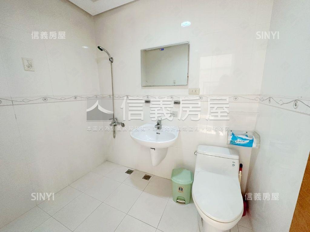 新埔捷運明亮大空間房屋室內格局與周邊環境