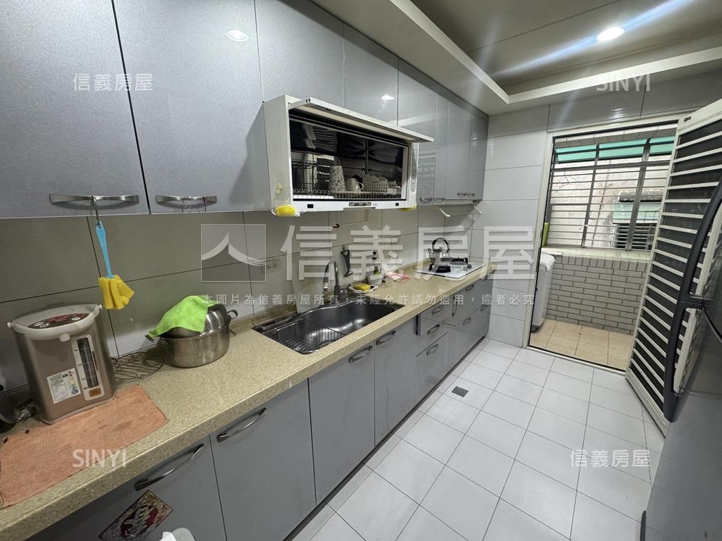 大坪林稀有華廈釋出房屋室內格局與周邊環境