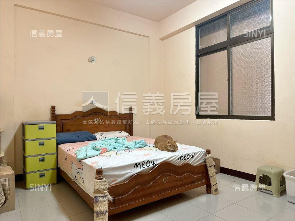本原近重劃區前後臨路車墅房屋室內格局與周邊環境