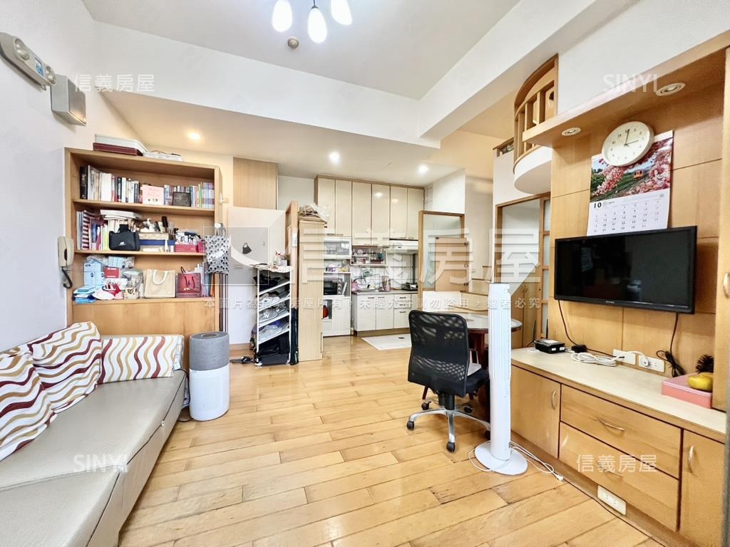 信義東門明亮二房附車位房屋室內格局與周邊環境