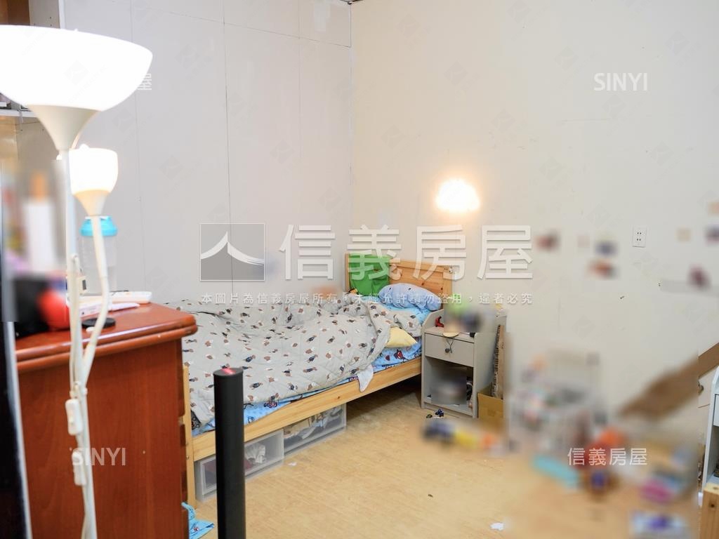 近新明國中忠孝路稀有透天房屋室內格局與周邊環境
