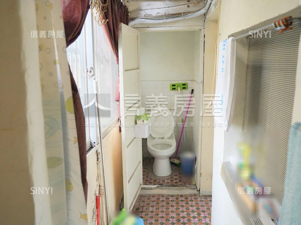 近新明國中忠孝路稀有透天房屋室內格局與周邊環境