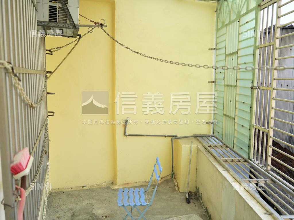 近新明國中忠孝路稀有透天房屋室內格局與周邊環境