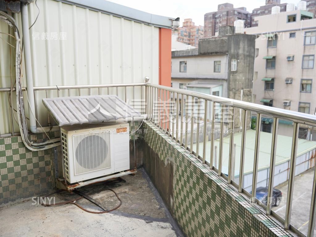 近新明國中忠孝路稀有透天房屋室內格局與周邊環境