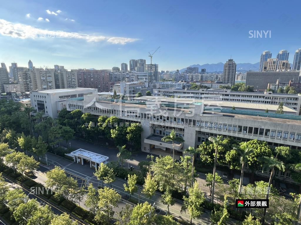 面附中校園前棟高樓景觀房屋室內格局與周邊環境