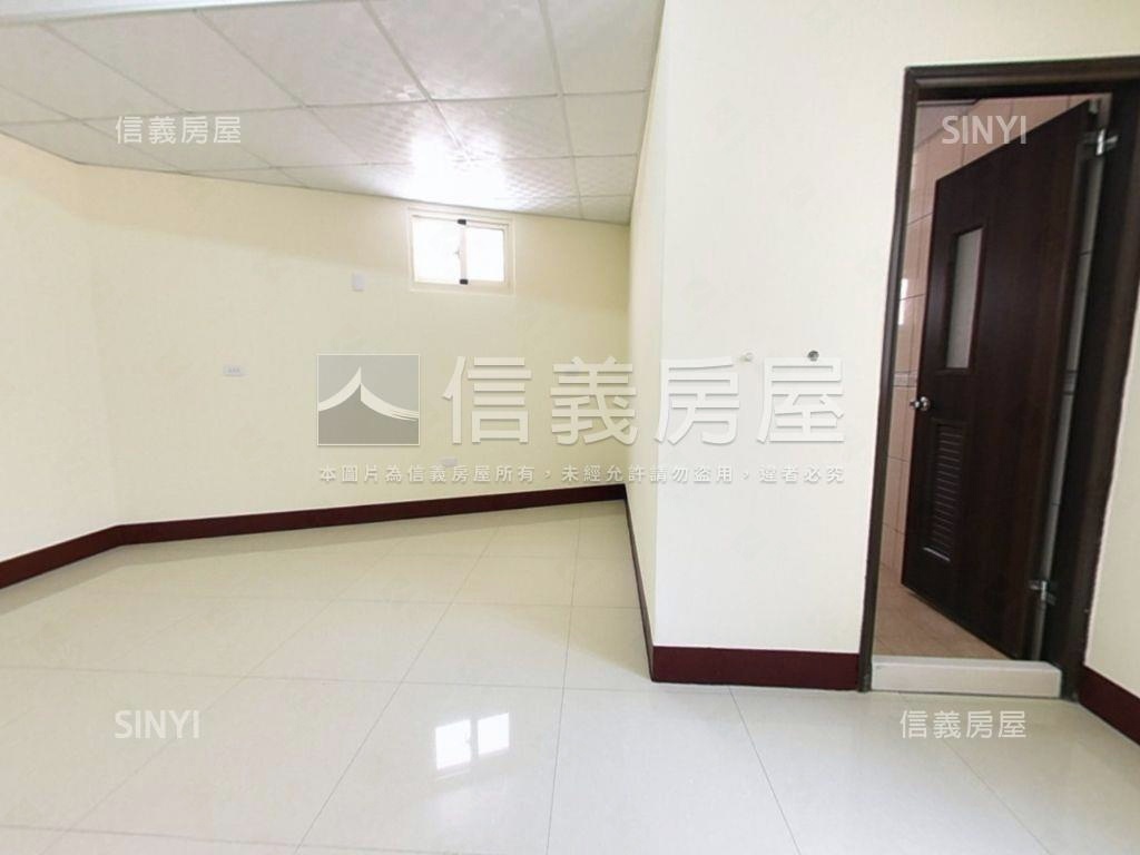 南興大面寬金店房屋室內格局與周邊環境