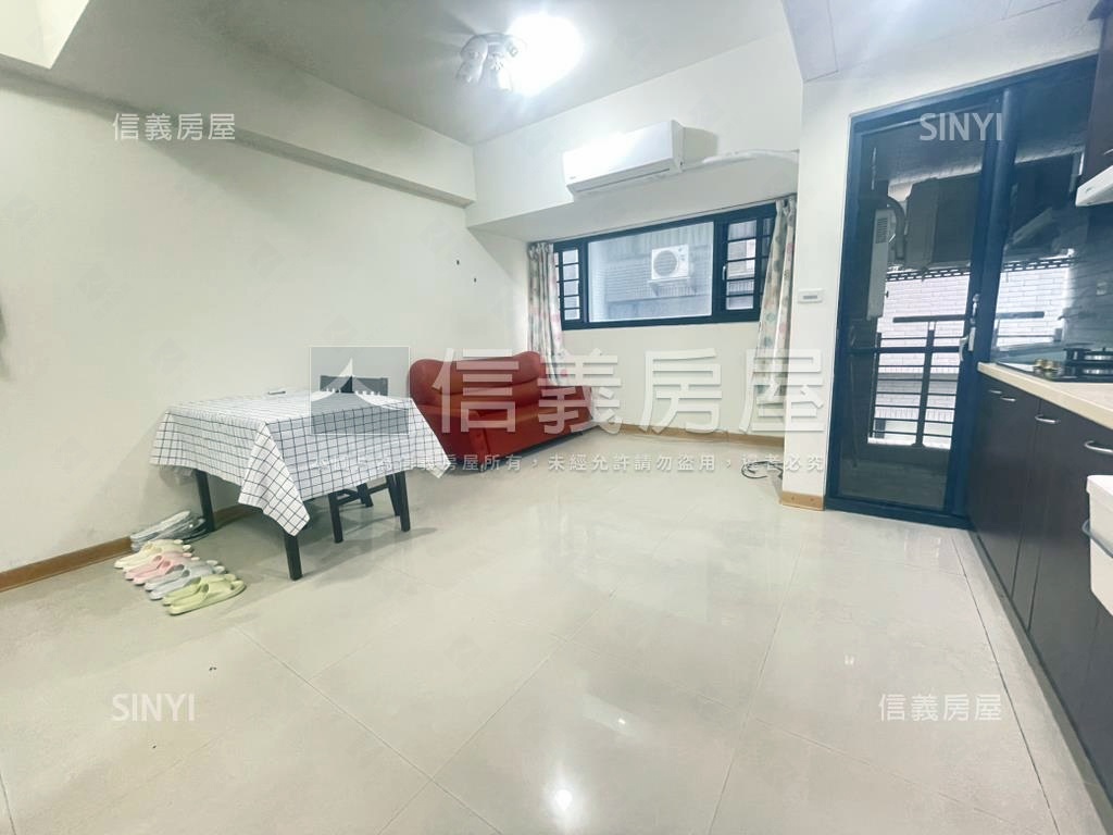 西區樓中樓漂亮２房房屋室內格局與周邊環境