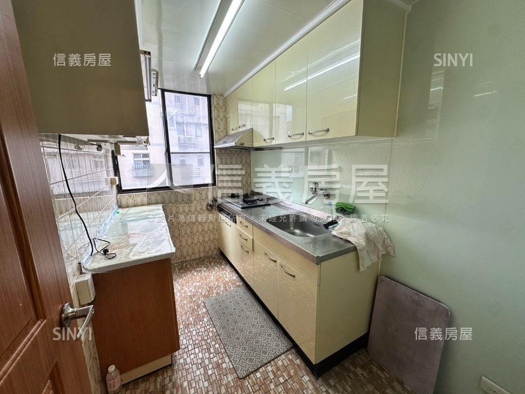 萬隆捷運電梯三房房屋室內格局與周邊環境
