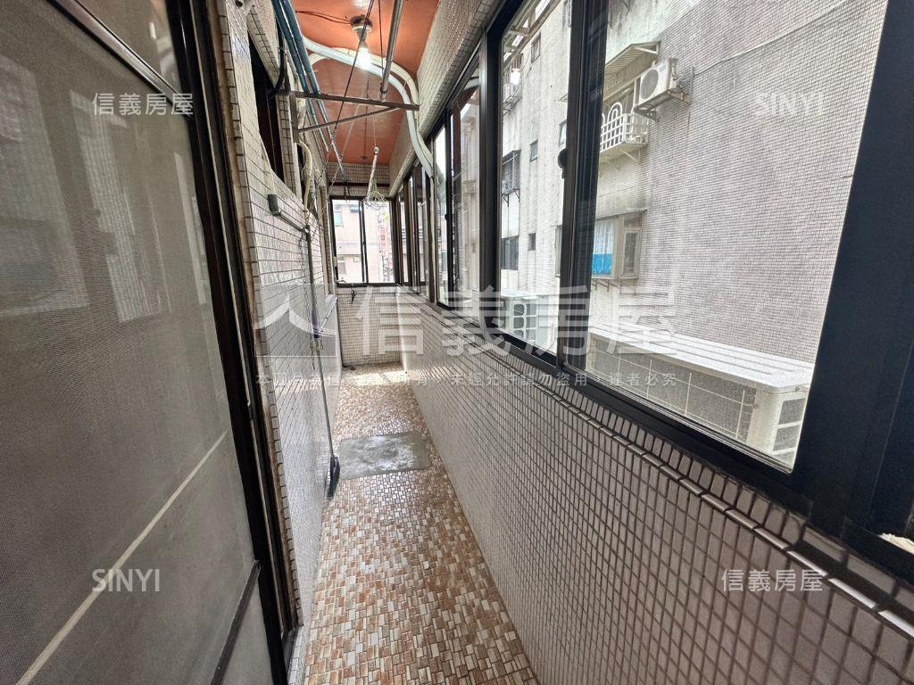 萬隆捷運電梯三房房屋室內格局與周邊環境