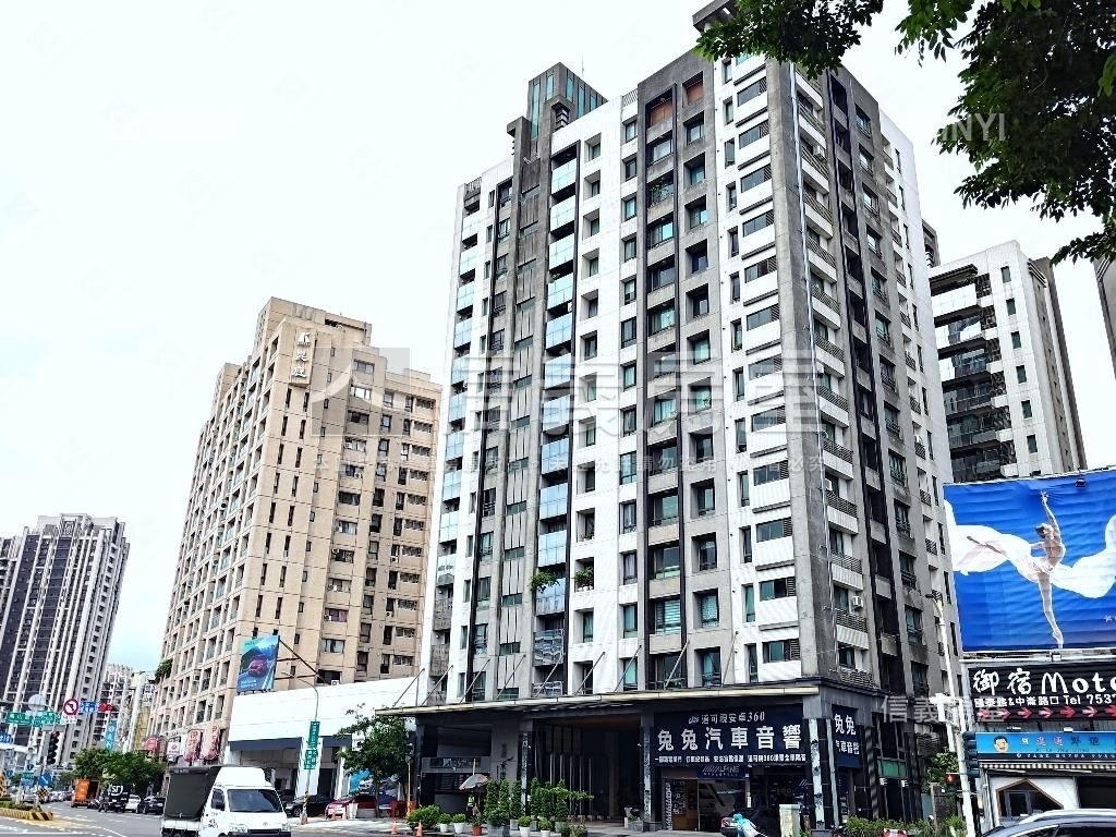 水世紀公園景觀三房平車房屋室內格局與周邊環境
