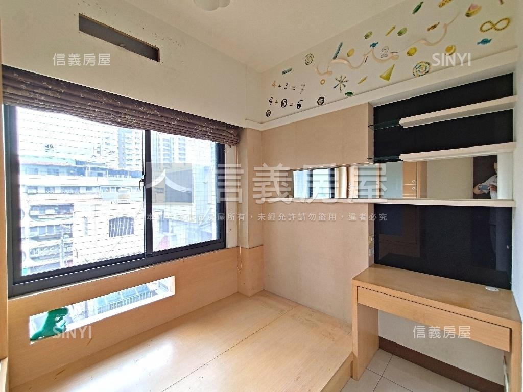 水世紀公園景觀三房平車房屋室內格局與周邊環境