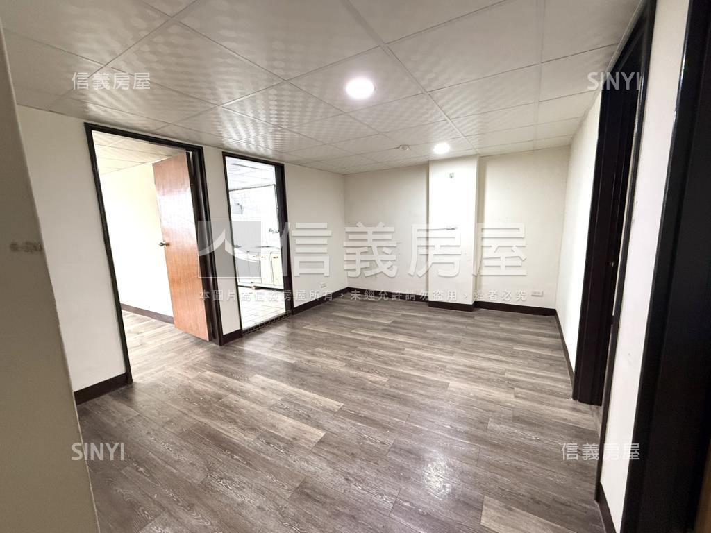 中華大樓正三房房屋室內格局與周邊環境