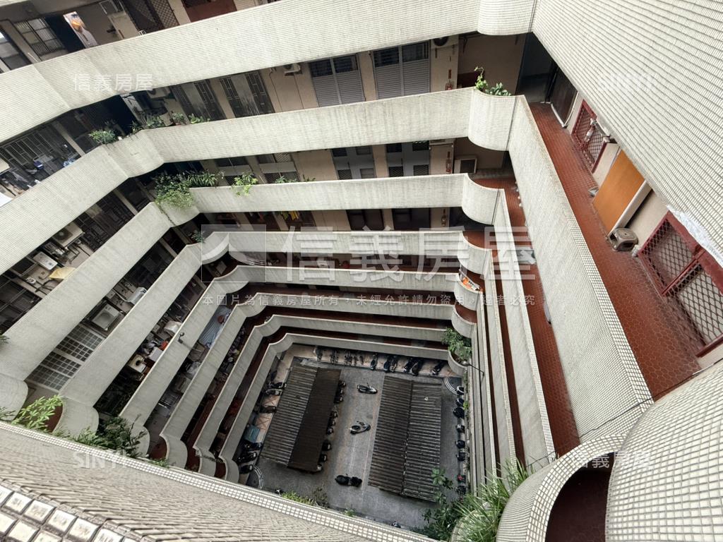 中華大樓正三房房屋室內格局與周邊環境