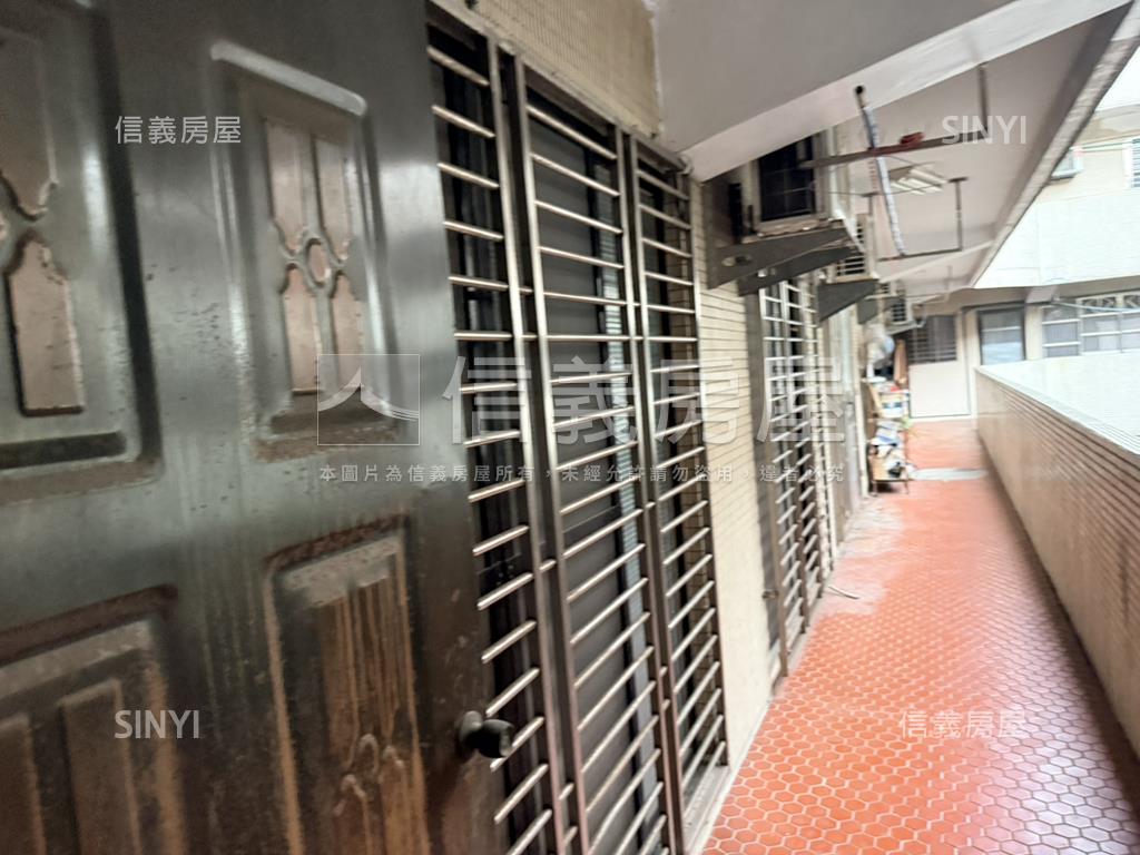 中華大樓正三房房屋室內格局與周邊環境
