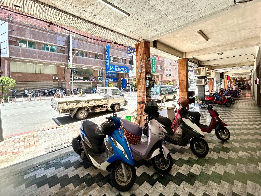 建工商圈正興路透店房屋室內格局與周邊環境