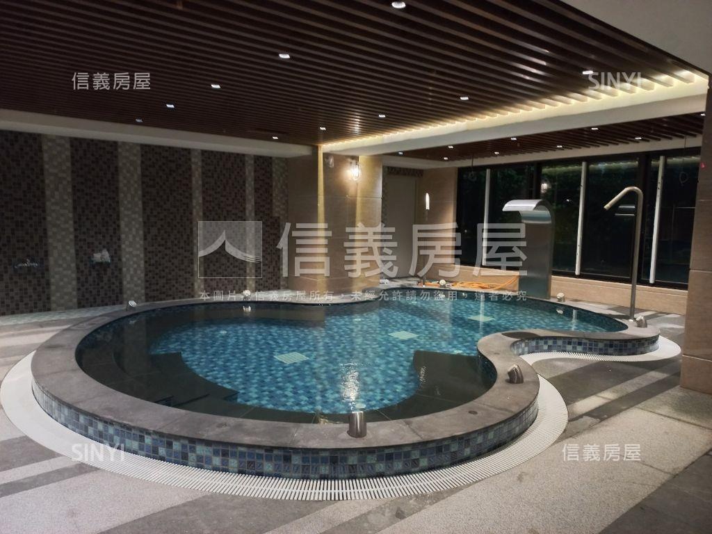 萬馬奔馳帝國方正兩房房屋室內格局與周邊環境