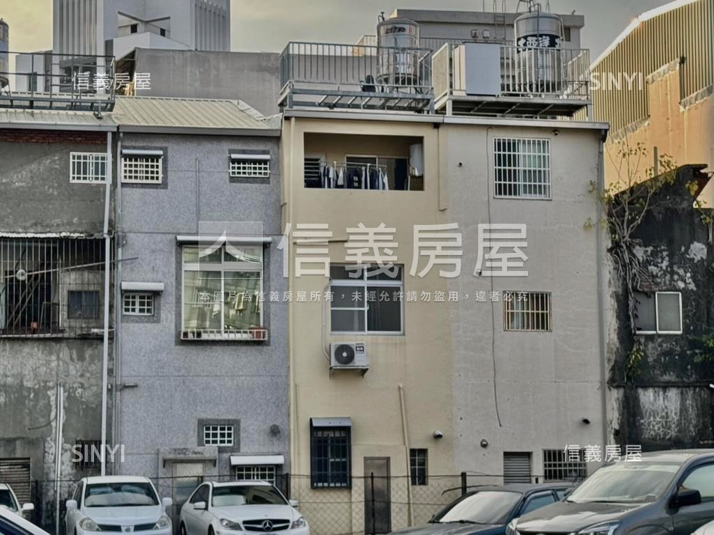 三多一路活巷翻新美透天房屋室內格局與周邊環境