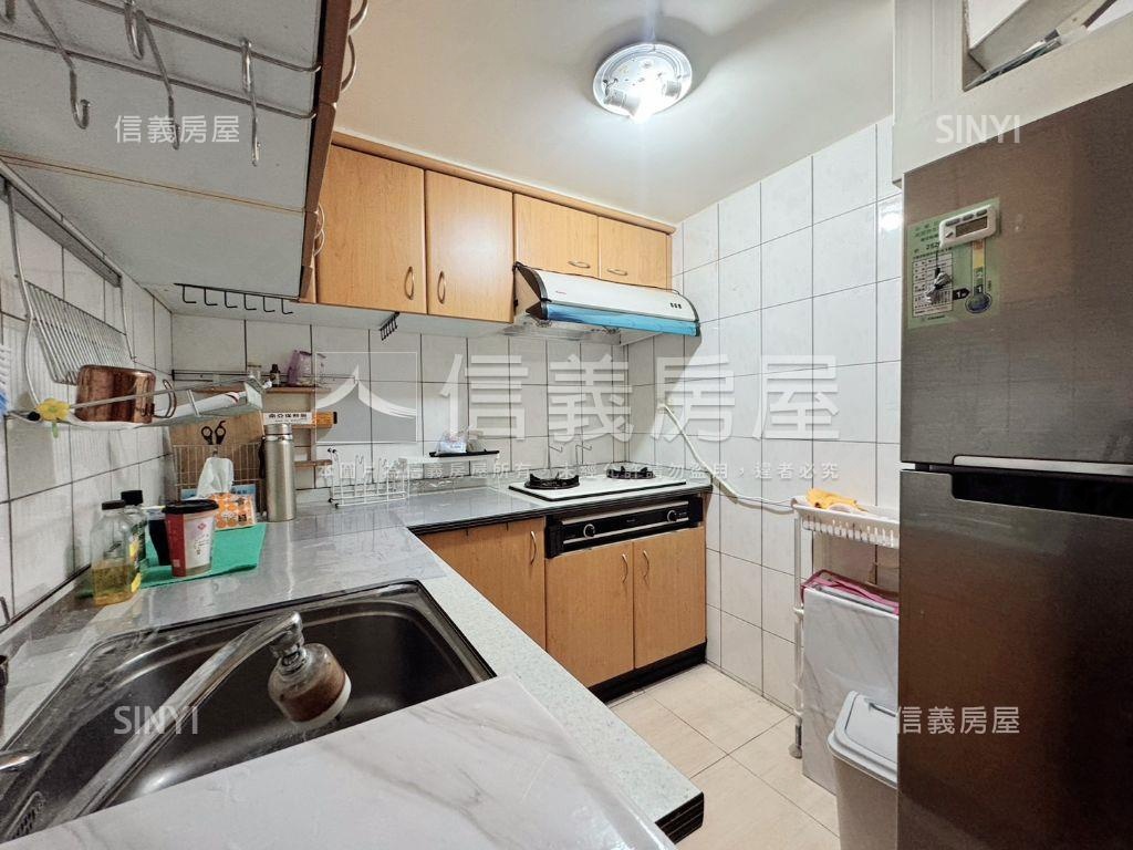 園區旁。ＭｙＨｏｍｅ美屋房屋室內格局與周邊環境