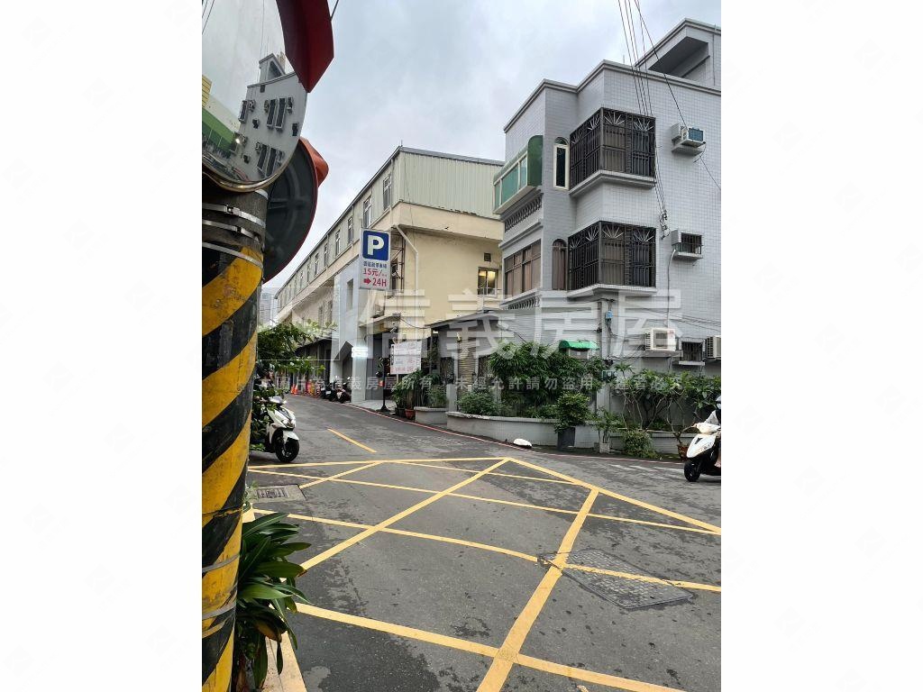 園區旁。ＭｙＨｏｍｅ美屋房屋室內格局與周邊環境