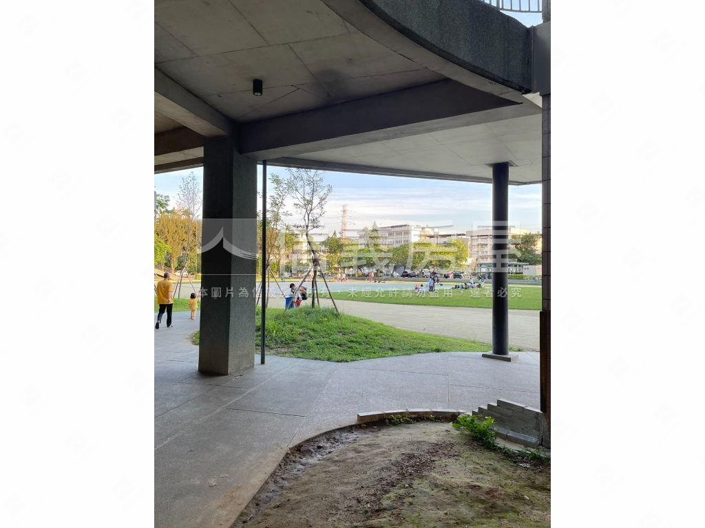 園區旁。ＭｙＨｏｍｅ美屋房屋室內格局與周邊環境