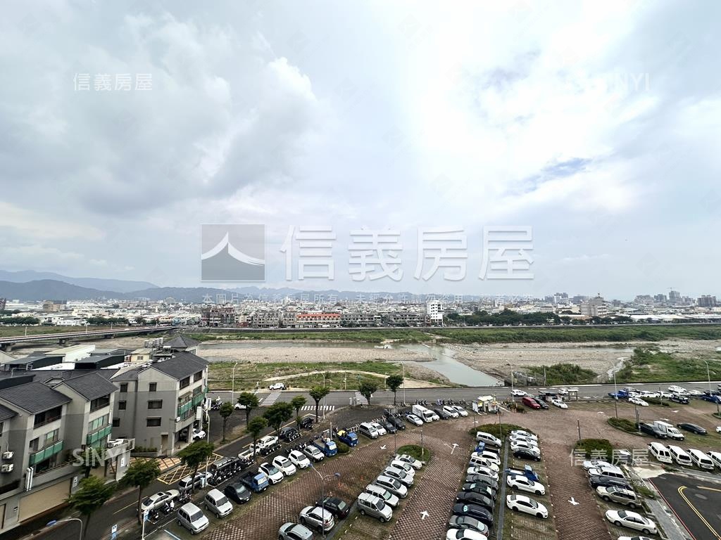 裝潢美視野佳的大三房房屋室內格局與周邊環境