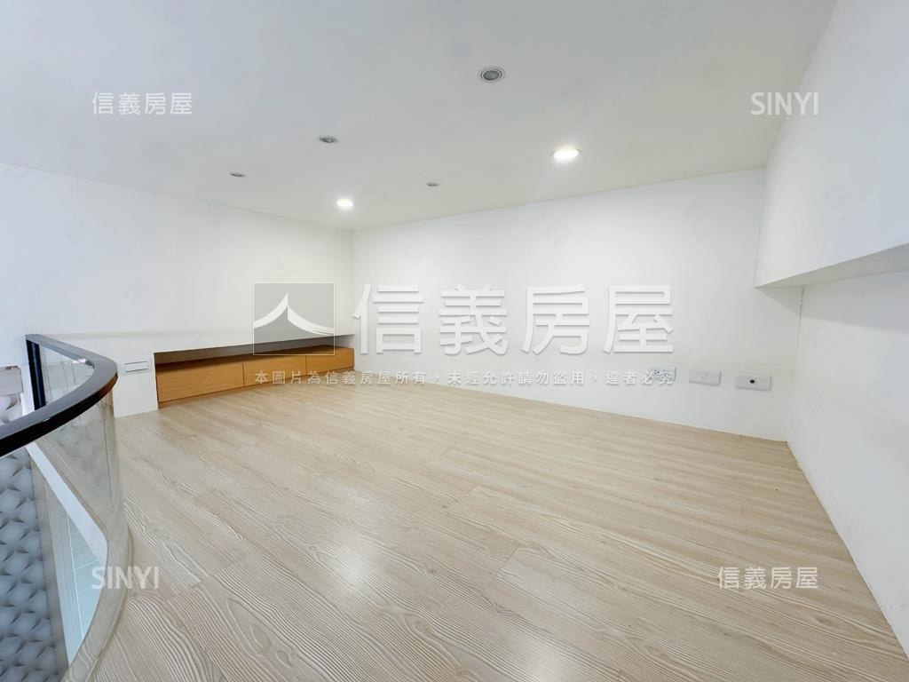 新巨蛋誠意出售★舒適空間房屋室內格局與周邊環境
