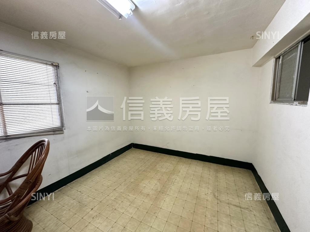 後鄰公園｜亞航透天房屋室內格局與周邊環境