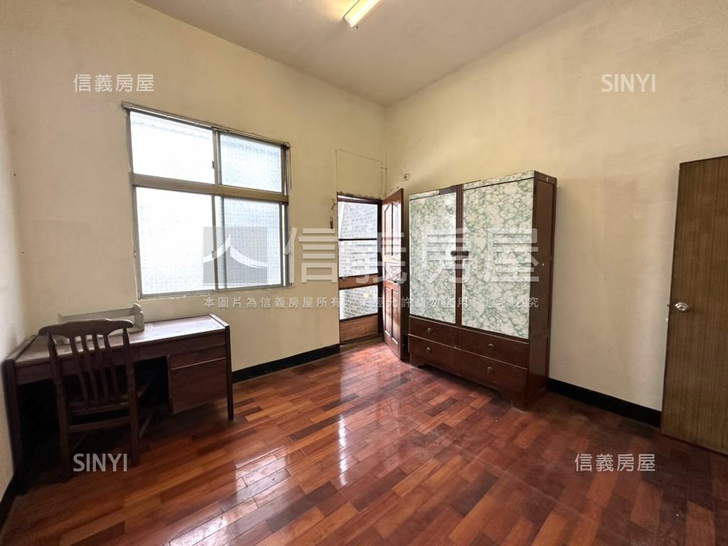 後鄰公園｜亞航透天房屋室內格局與周邊環境