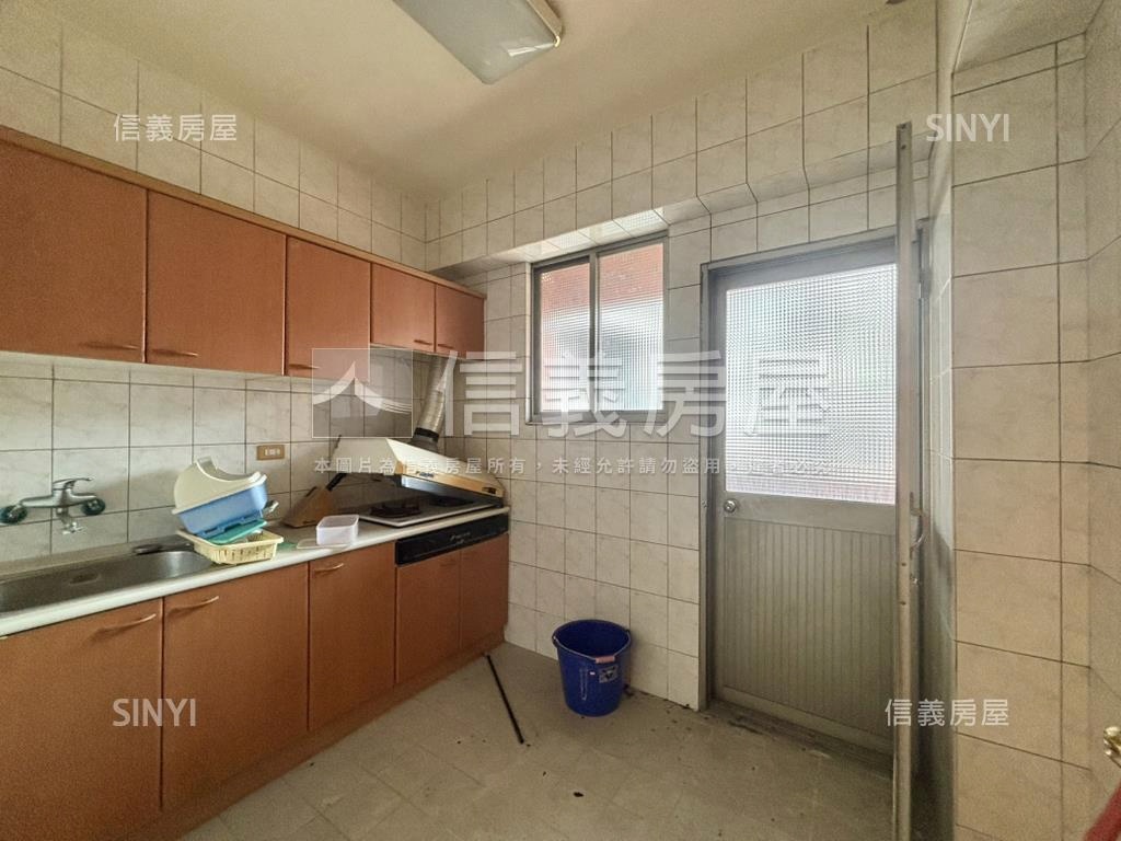 翡翠宮庭Ｂ房屋室內格局與周邊環境