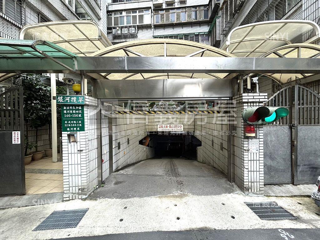 銀河攬翠－景觀電梯大三房房屋室內格局與周邊環境