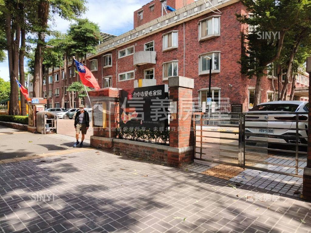 近十三期黃金三角窗店面房屋室內格局與周邊環境