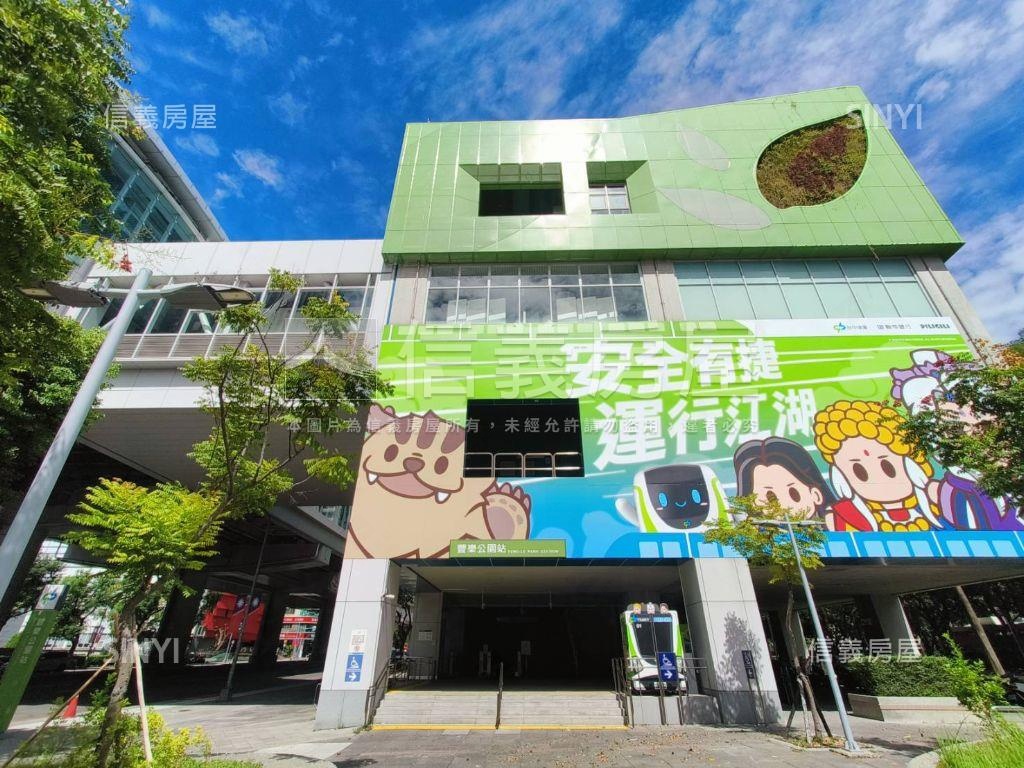 近十三期黃金三角窗店面房屋室內格局與周邊環境