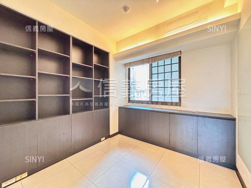 景秀８８高樓採光溫馨兩房房屋室內格局與周邊環境