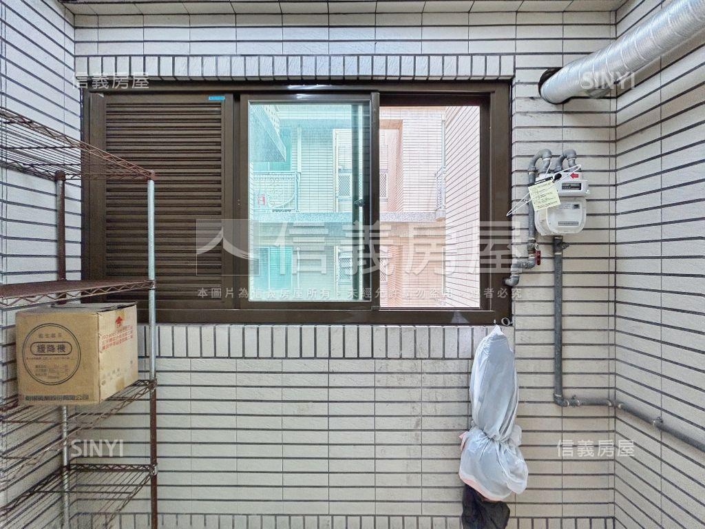 景秀８８高樓採光溫馨兩房房屋室內格局與周邊環境