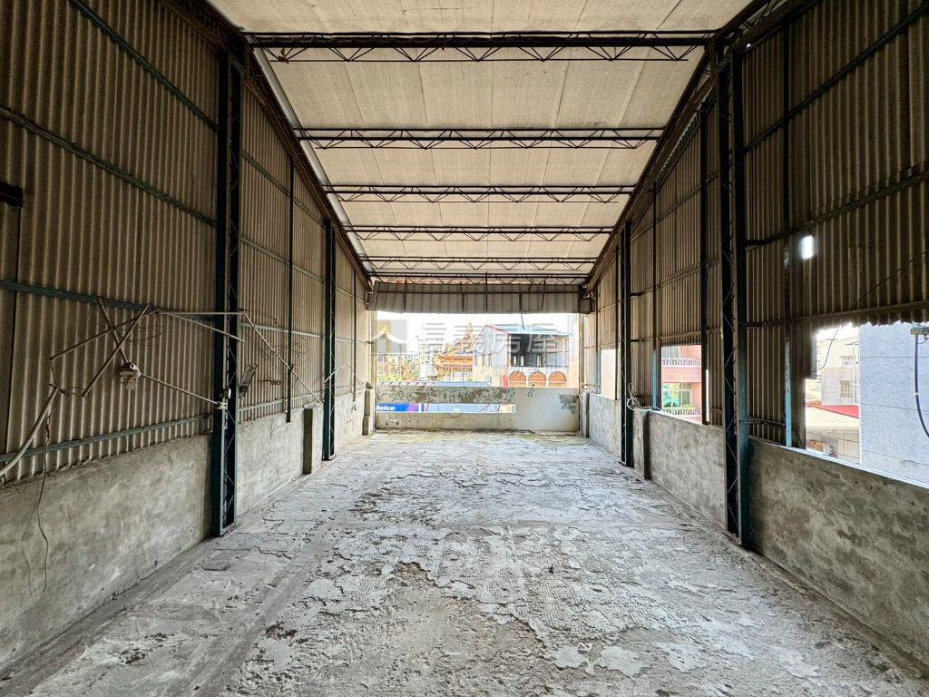 正太子路角窗店面房屋室內格局與周邊環境