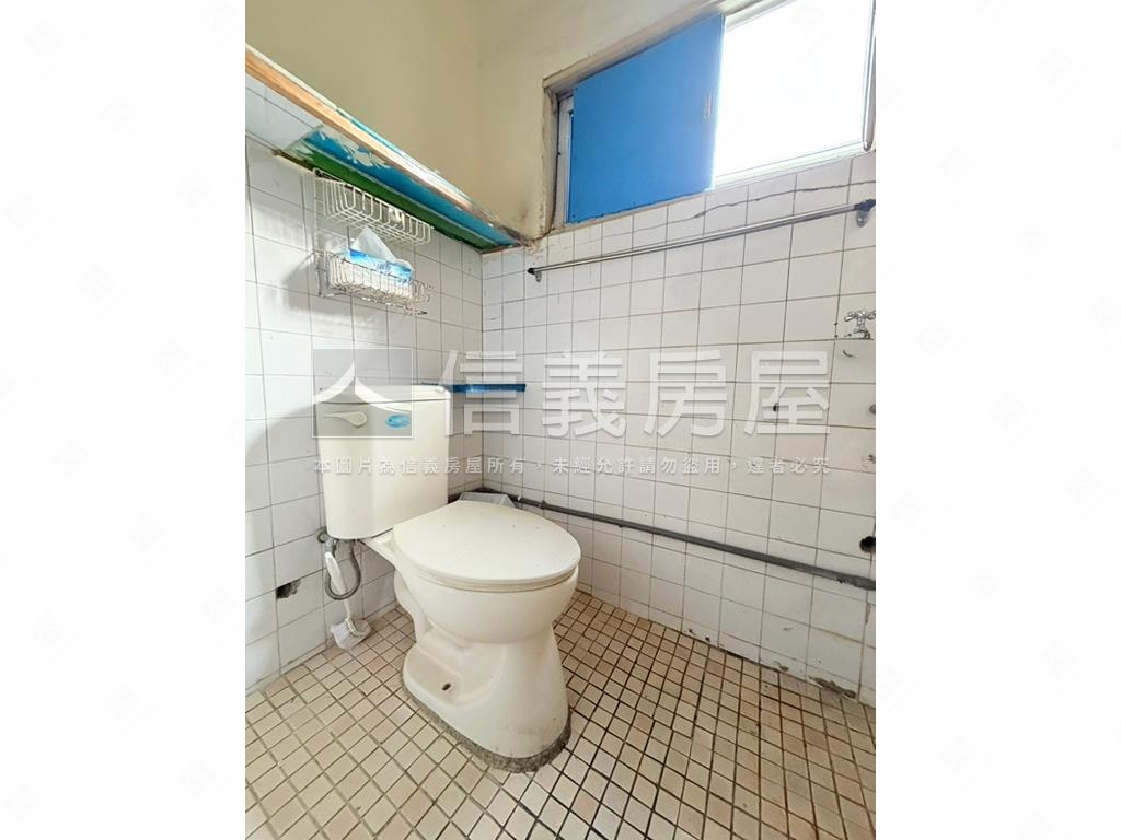 低總價近商圈透天房屋室內格局與周邊環境